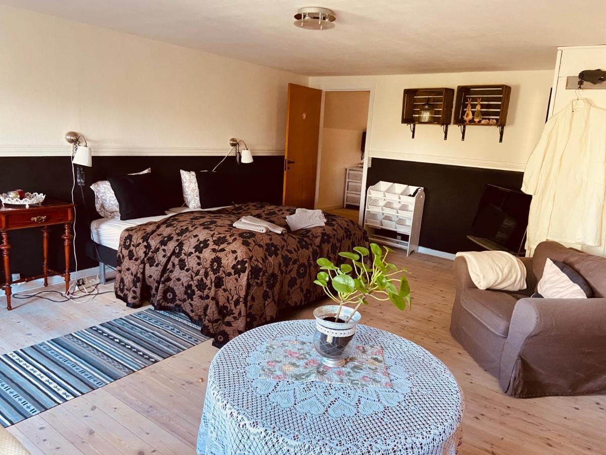 Den Gamle Apotekergaard Bed and Breakfast Hong Εξωτερικό φωτογραφία