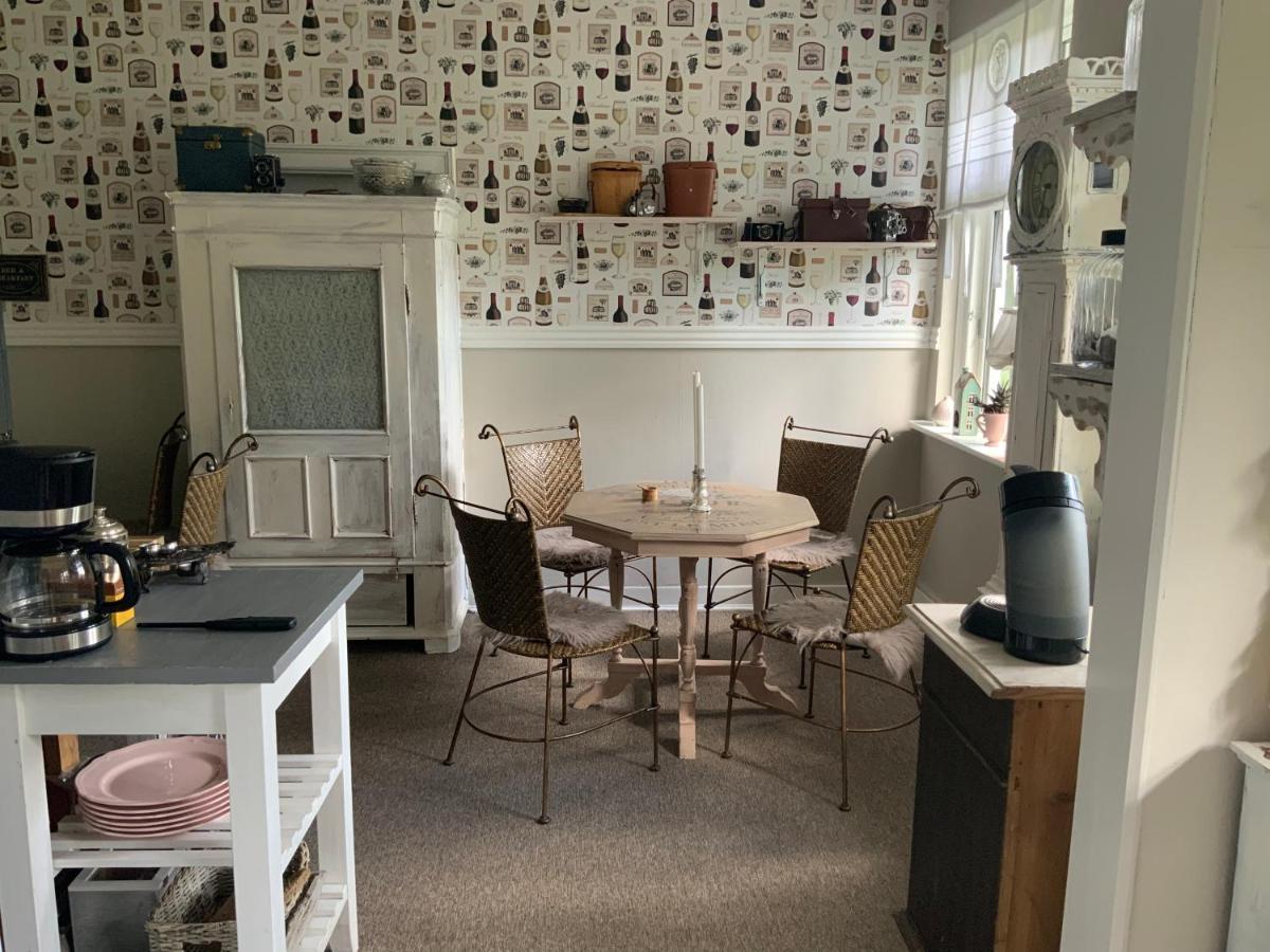 Den Gamle Apotekergaard Bed and Breakfast Hong Εξωτερικό φωτογραφία