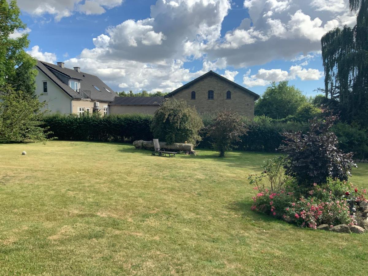 Den Gamle Apotekergaard Bed and Breakfast Hong Εξωτερικό φωτογραφία
