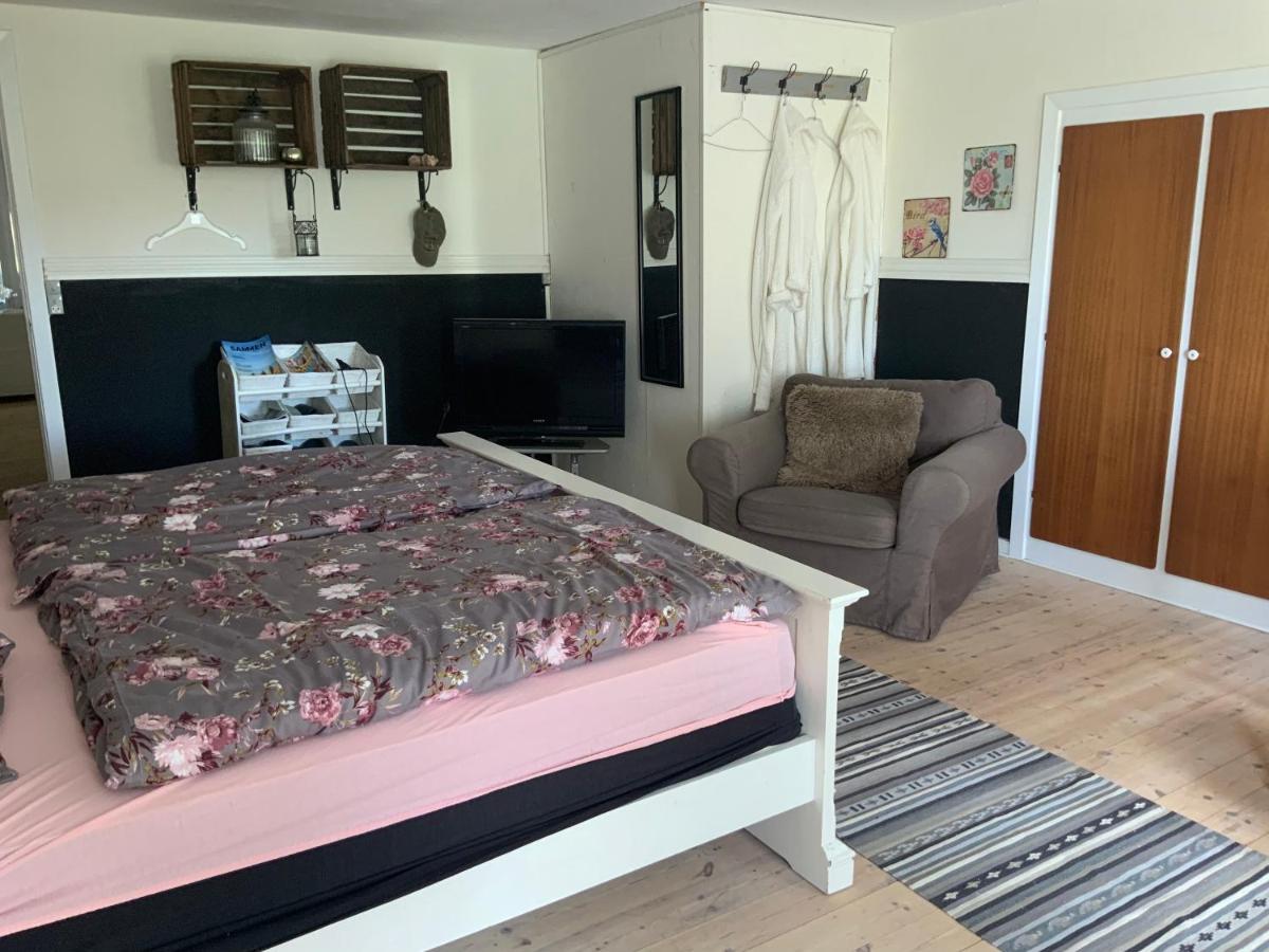 Den Gamle Apotekergaard Bed and Breakfast Hong Εξωτερικό φωτογραφία