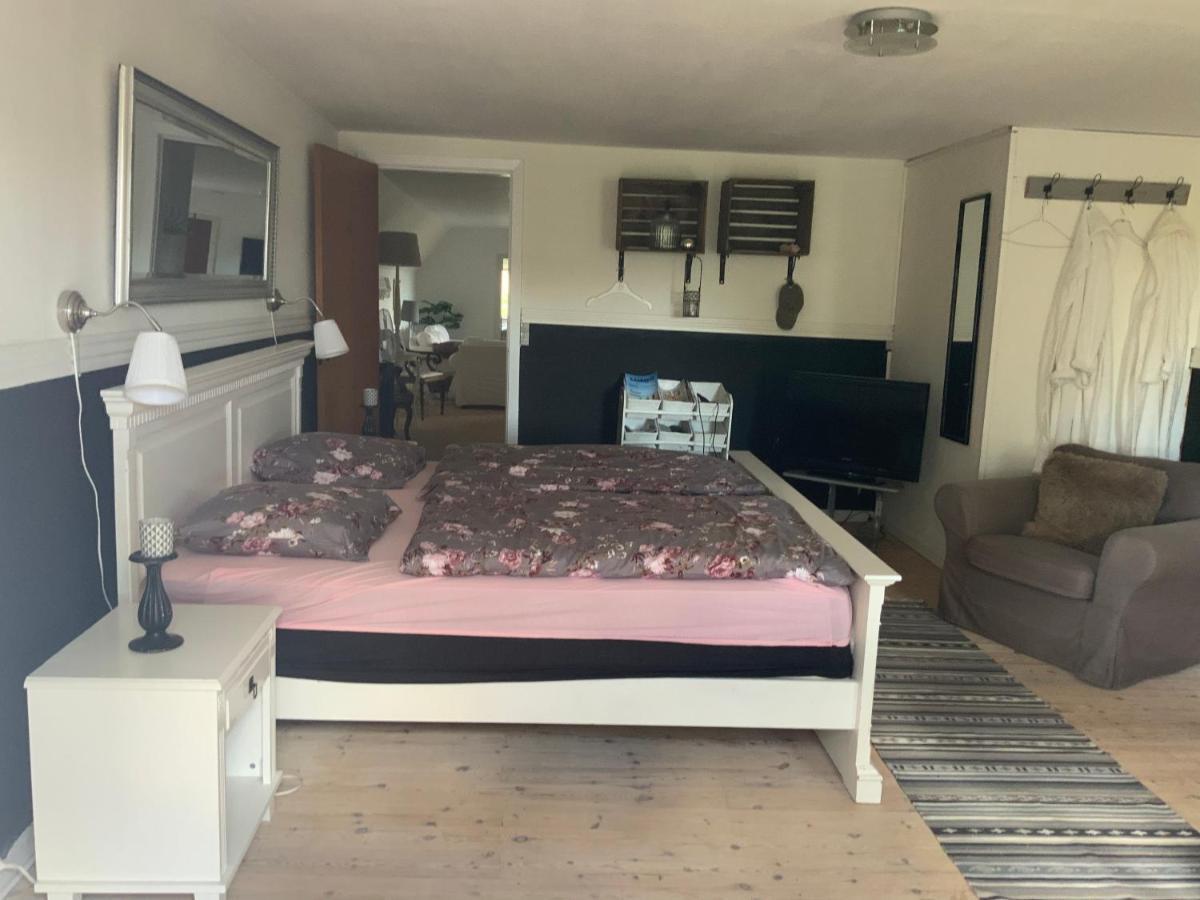 Den Gamle Apotekergaard Bed and Breakfast Hong Εξωτερικό φωτογραφία