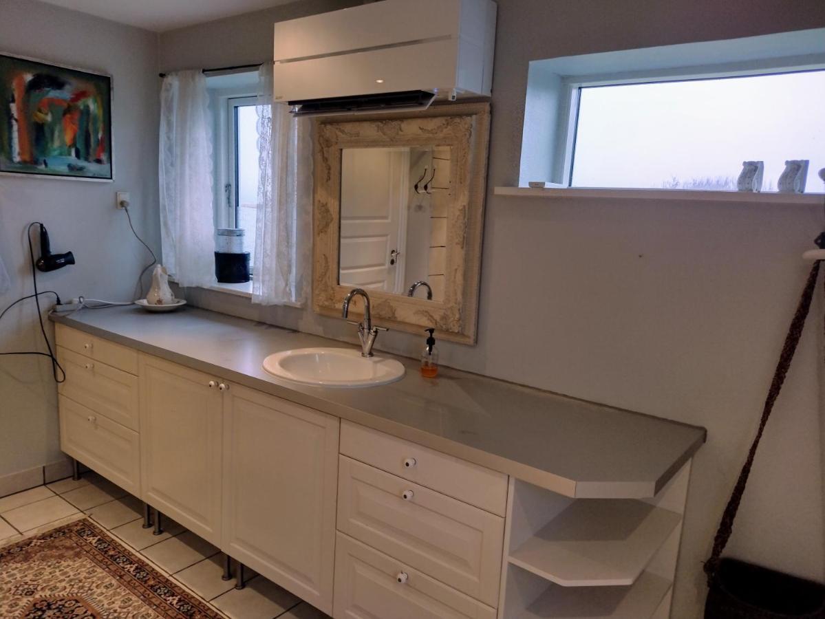 Den Gamle Apotekergaard Bed and Breakfast Hong Εξωτερικό φωτογραφία